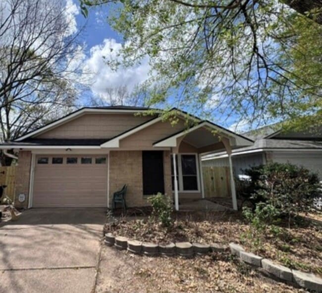 Building Photo - 13703 Carsa Ln