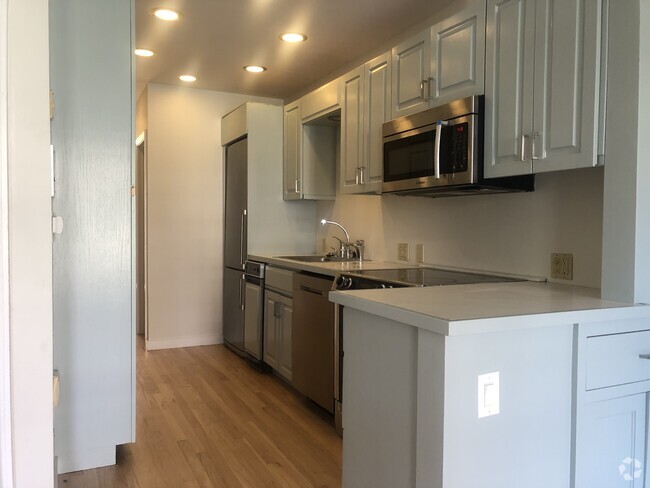 Building Photo - 265 Beacon St Unit 3A Rental