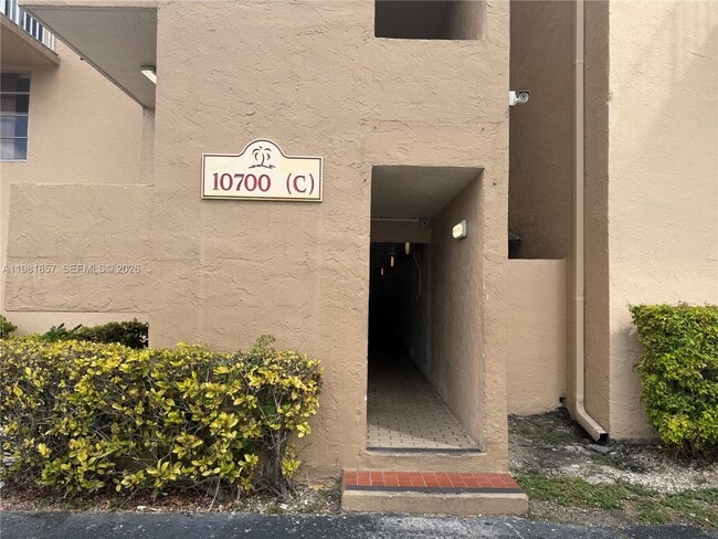 Photo - 10700 SW 108th Ave Unit C110