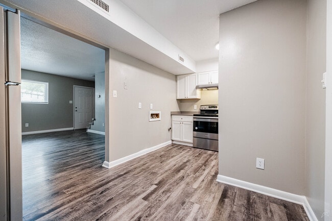 Photo - Walnut Creek Apartments