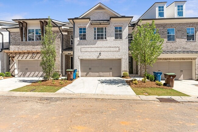 Building Photo - Downtown Alpharetta Luxury Townhome