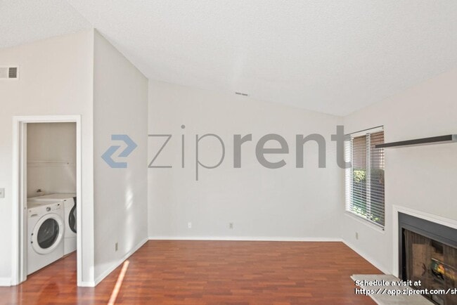 Photo - 1618 Seacreek Way