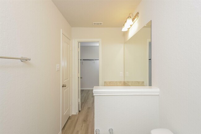 Photo - 23710 Goodfellow Dr