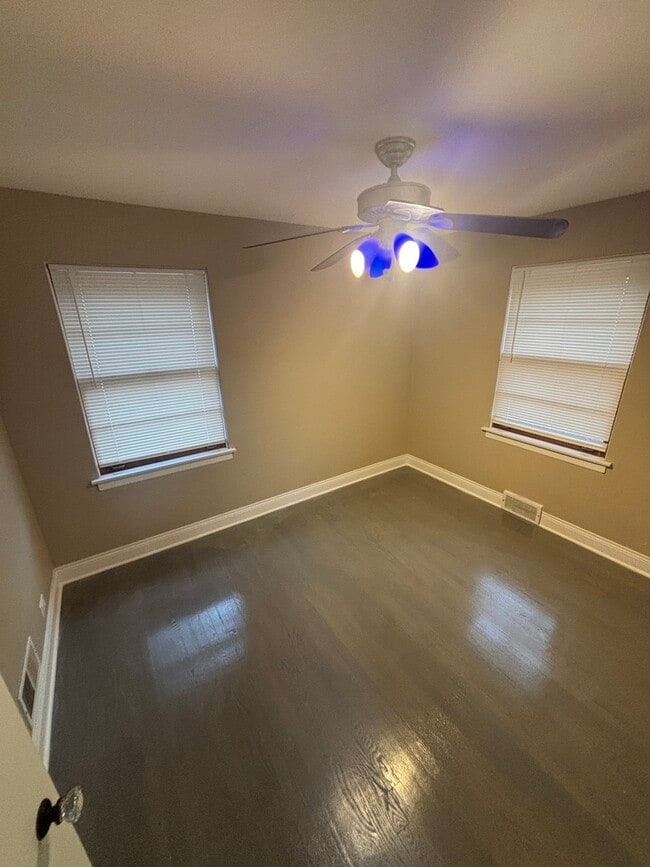 Photo - 3334 Prairie Ave