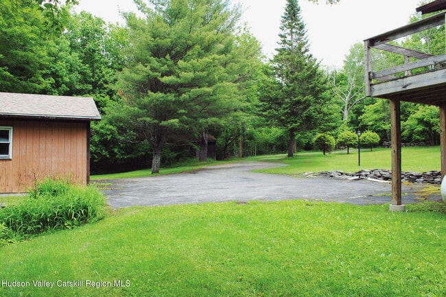 Building Photo - 105 Cross Rd Rental