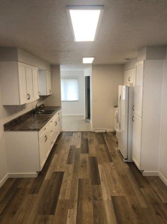 Photo - Beautiful Northside 3 Bedroom 2.5 Bath near the Indian Trail!