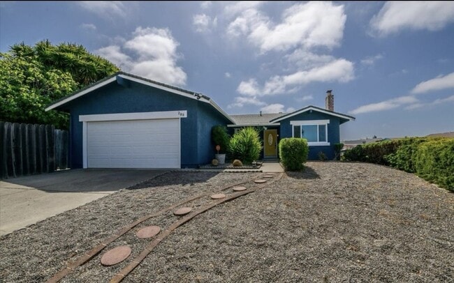 Photo - 200 Saint Olaf Way