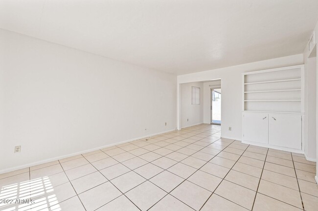 View upon entering - 6212 N 12th Pl Unit 6212 N 12TH PLACE