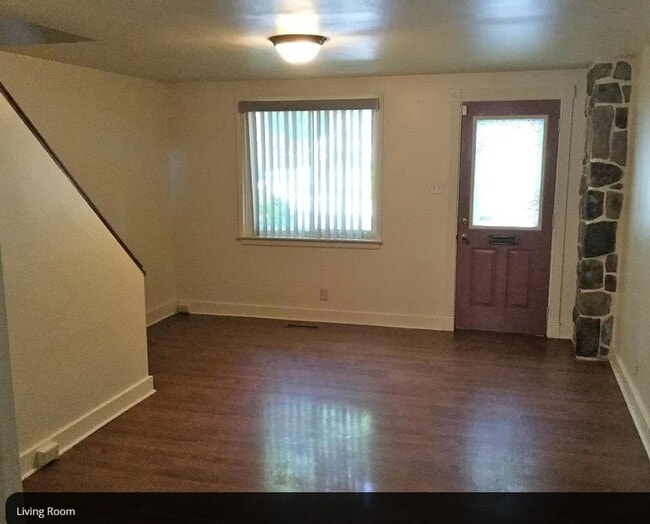 Photo - 806 Union St