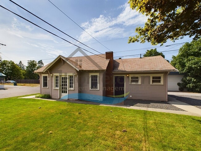 Photo - 1 Bedroom Cottage with Off-Street Parking Available in Midtown Coeur d'Alene!