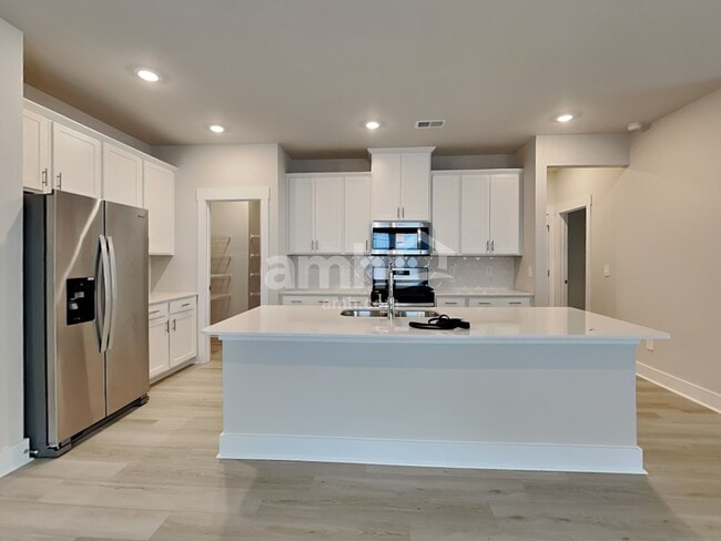 Photo - 536 Crowder Pl