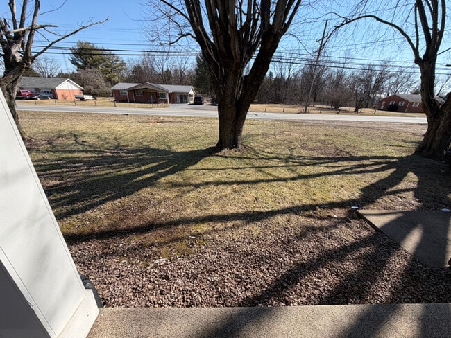 Photo - 20 Rutherford Ln