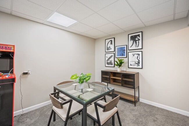 Photo - 14237 S Newberg Ct Unidad ID1285043P