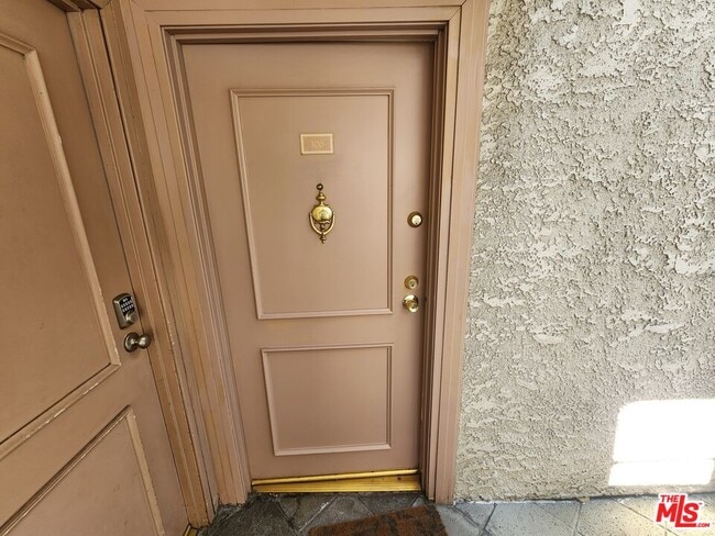 Photo - 11230 Peach Grove St Unidad 106