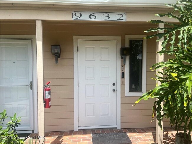 Photo - 9632 Riverside Dr Unit 5