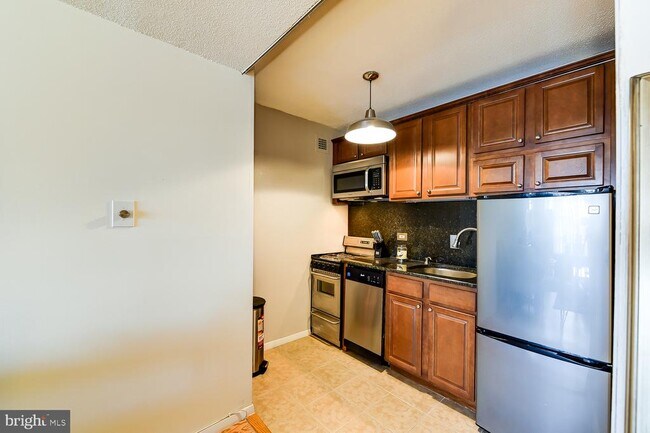 Photo - 1311 Delaware Ave SW Unit S145