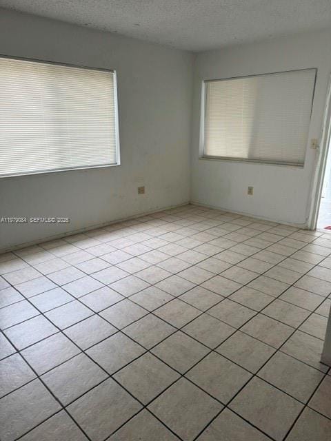 Photo - 2430 NE 135th St Unit 102