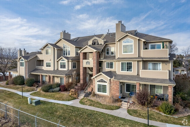 Photo - Miralago Condominiums