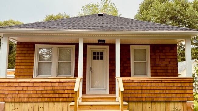 Building Photo - 168 Forest Ave Rental