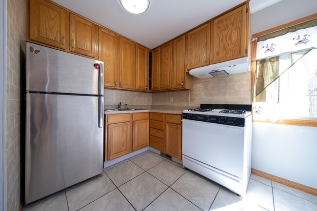 Photo - 3821 Clinton Ave