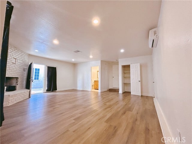 Photo - 942 Barbara Ln