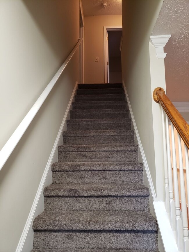 Photo - Cul-de-sac home ready to move in!