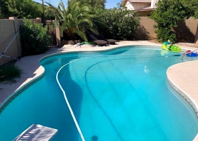 Building Photo - 1119 E Riviera Dr