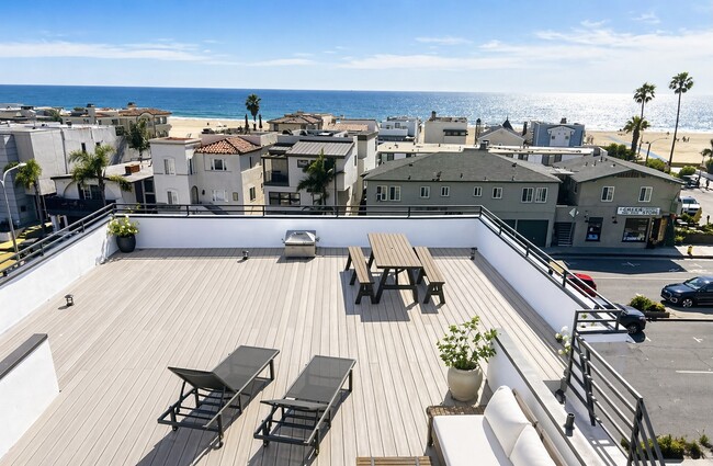 Shared Ocean View Deck