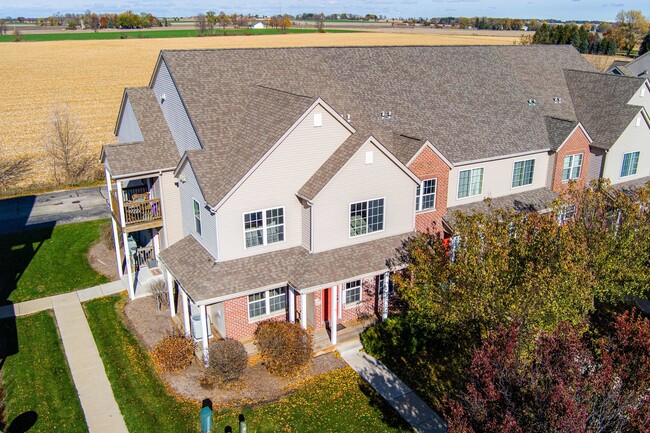 Photo - 639 Stonegate Dr