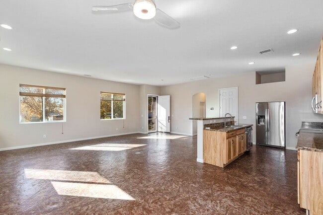 Photo - Country living at its finest!