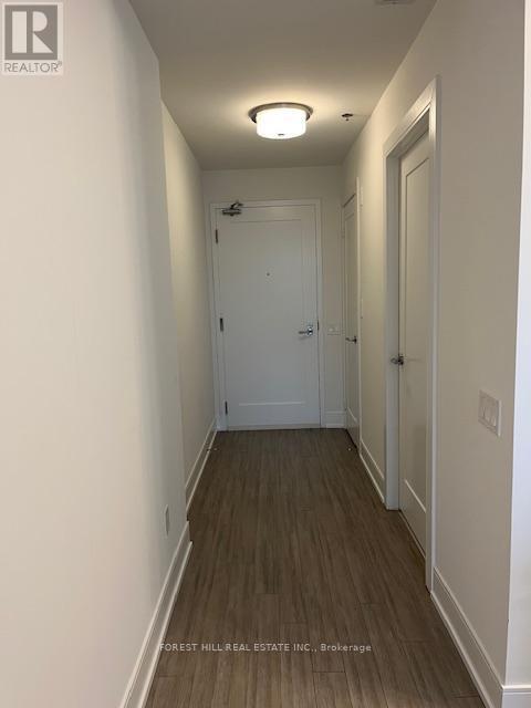 Photo - 310 Tweedsmuir Ave