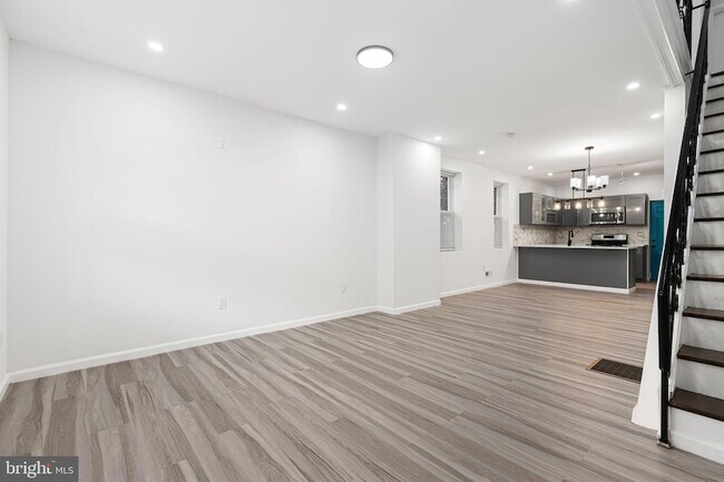 Photo - 5514 Broomall St