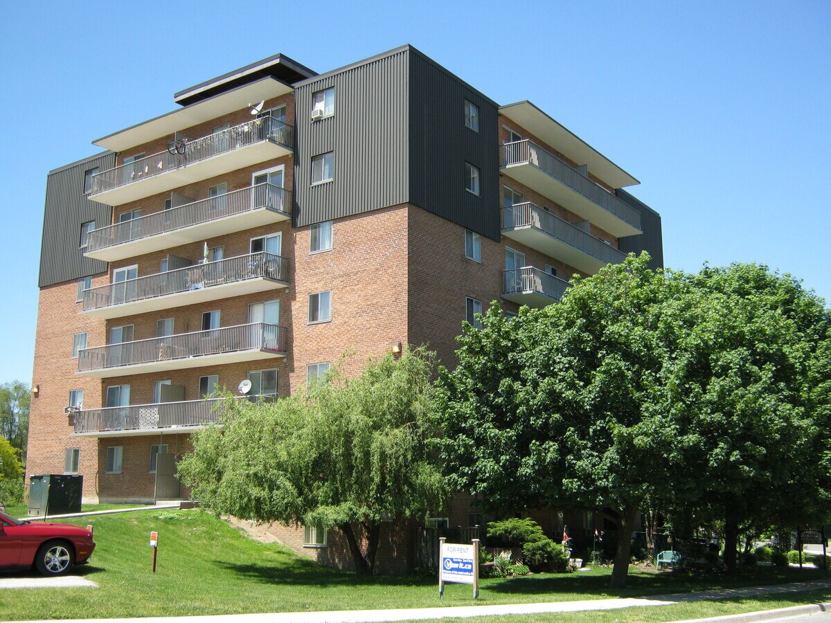 130 Connaught Avenue - 130 Connaught Avenue