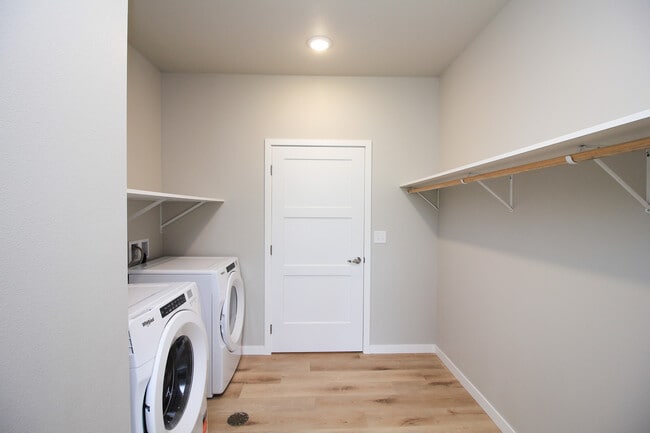 Ashbrook Trail Apartments