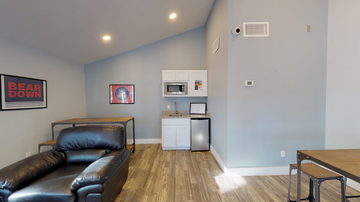 Photo - College Town Tucson Apartments