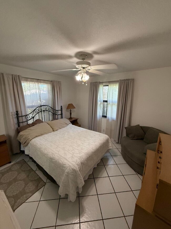 Photo - 2507 Canterbury Dr N