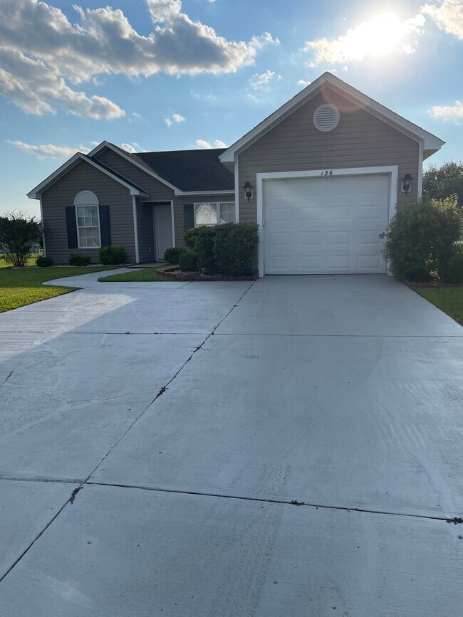 Photo - 136 Centennial Cir