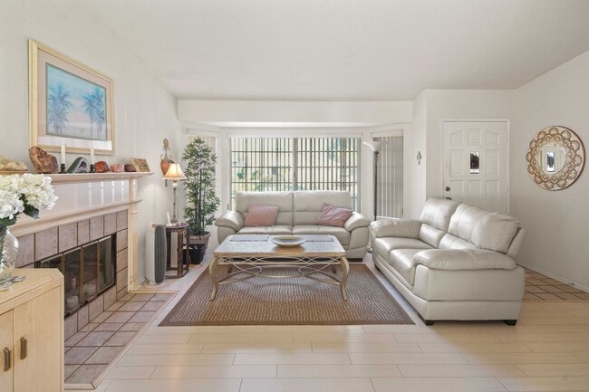 Photo - Wonderful Single Story Home with Great Yard in Santa Clarita!