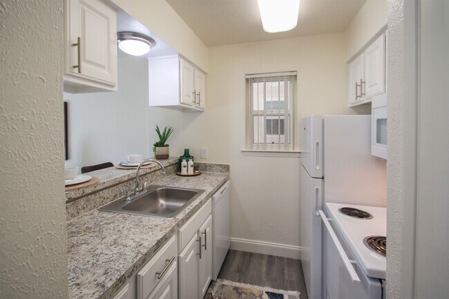 Photo - The Summit at Midtown