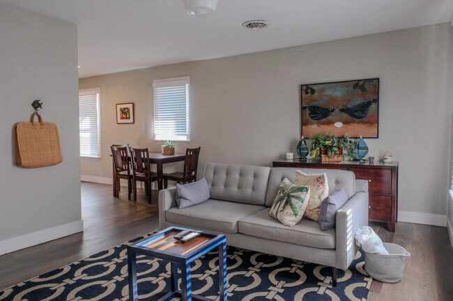 Photo - 5532 N Haight Ave