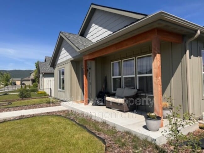 Photo - 881 S Camas Ln