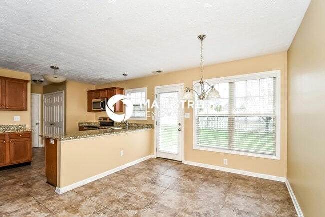 3 Bedroom Pet-Friendly Home in Louisville, KY with Main Street Renewal