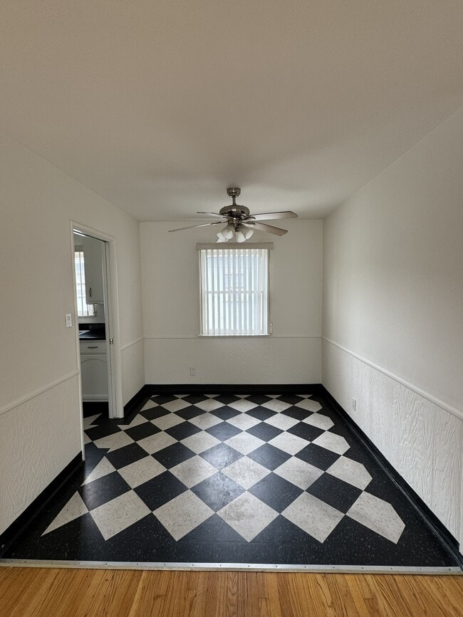 4935-4941 Whitsett Ave