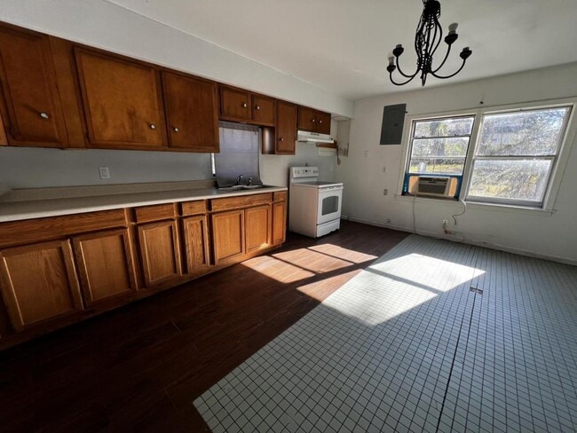 Photo - 612 E Gandy St