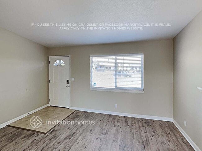 Photo - 8217 Laurel Canyon Blvd