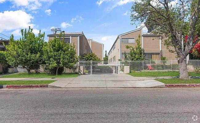 Building Photo - 4125 Inglewood Blvd Rental