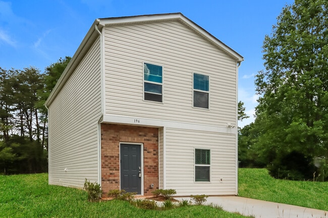 Photo - 196 Sharon School Rd