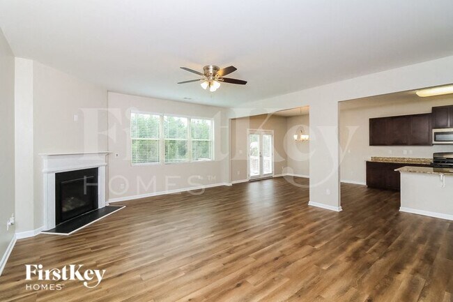 Photo - 106 Woodbridge Trl