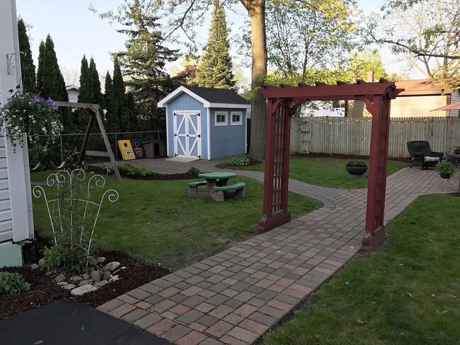 Photo - Beautiful Home next to Paddock Lake (3BR/1...