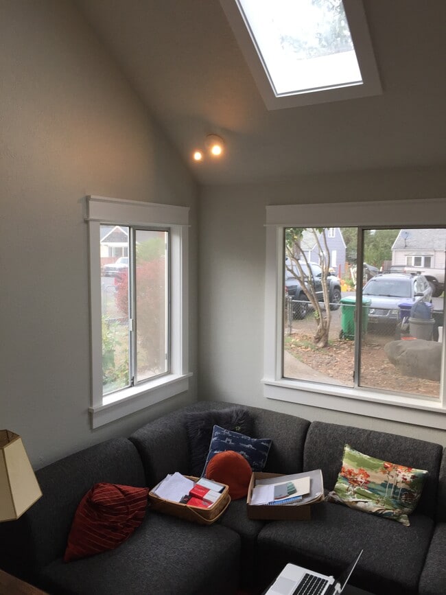 Building Photo - 6512 NE Alberta St